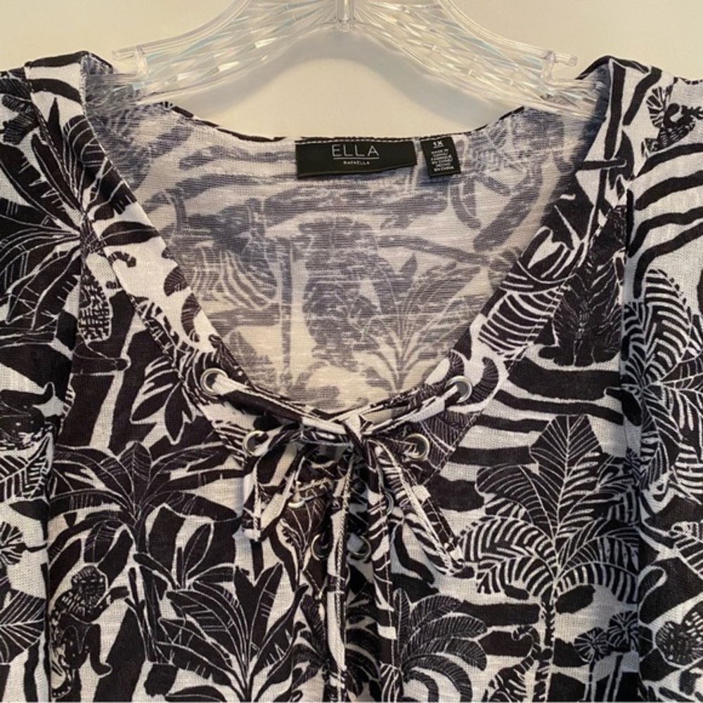 Ella Monochrome Leaf Print Blouse